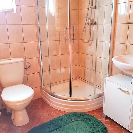 Nyaraló Standard 2 *